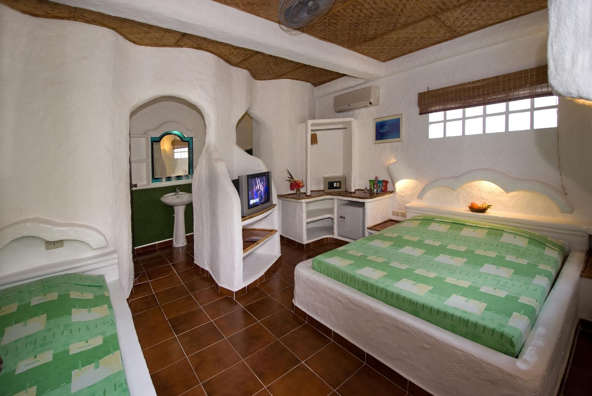 Atlantis Dive Resort Puerto Galera Εξωτερικό φωτογραφία