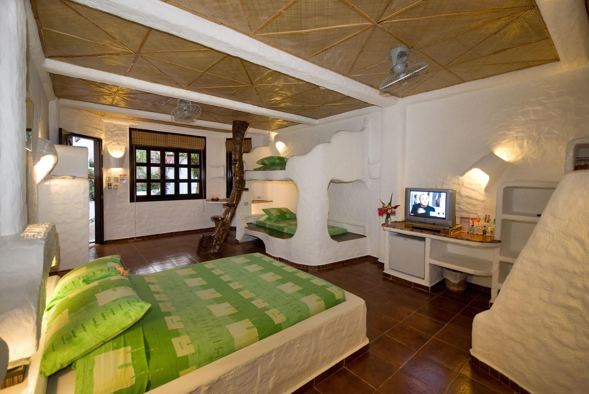 Atlantis Dive Resort Puerto Galera Εξωτερικό φωτογραφία