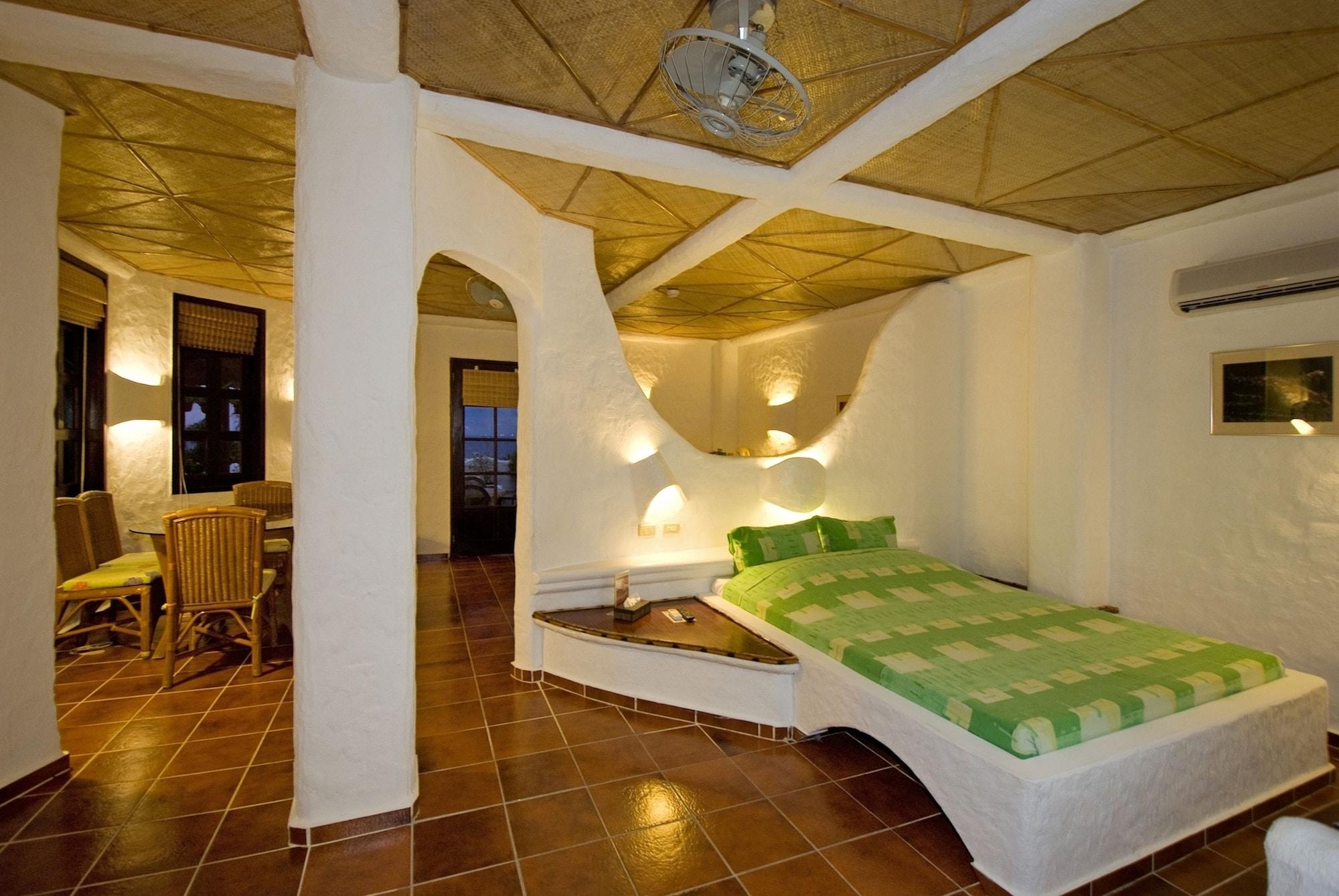 Atlantis Dive Resort Puerto Galera Εξωτερικό φωτογραφία