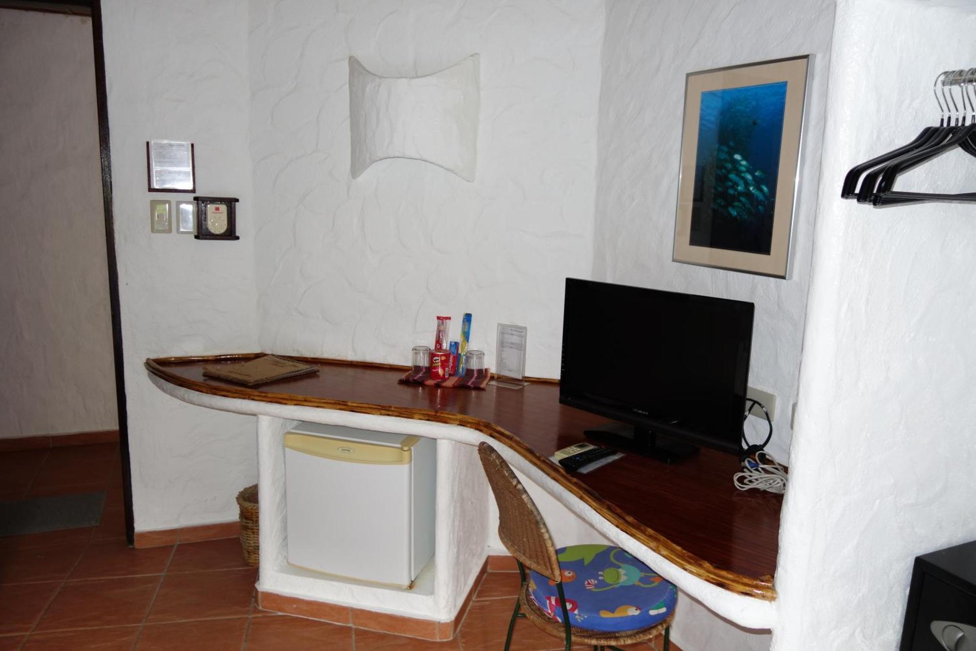 Atlantis Dive Resort Puerto Galera Δωμάτιο φωτογραφία