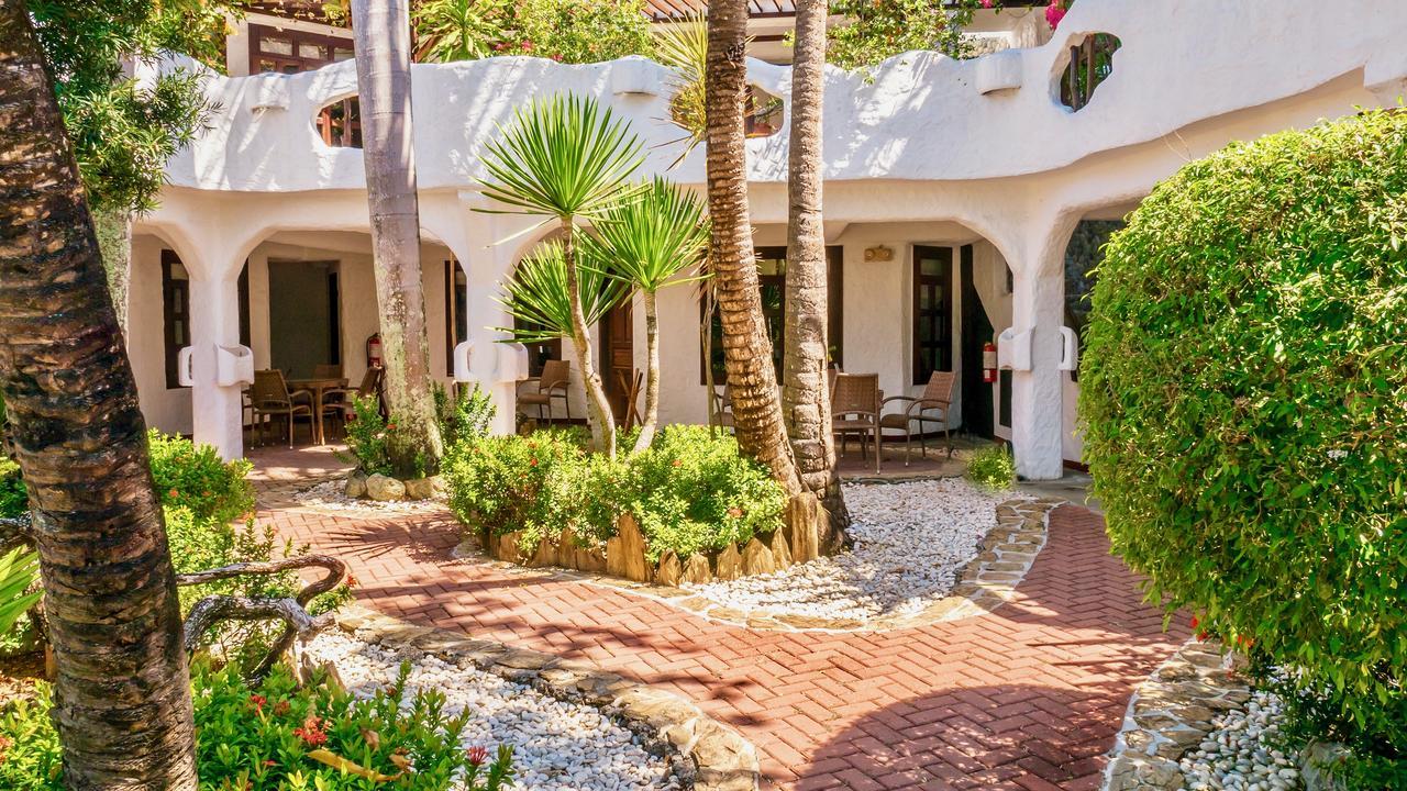 Atlantis Dive Resort Puerto Galera Εξωτερικό φωτογραφία